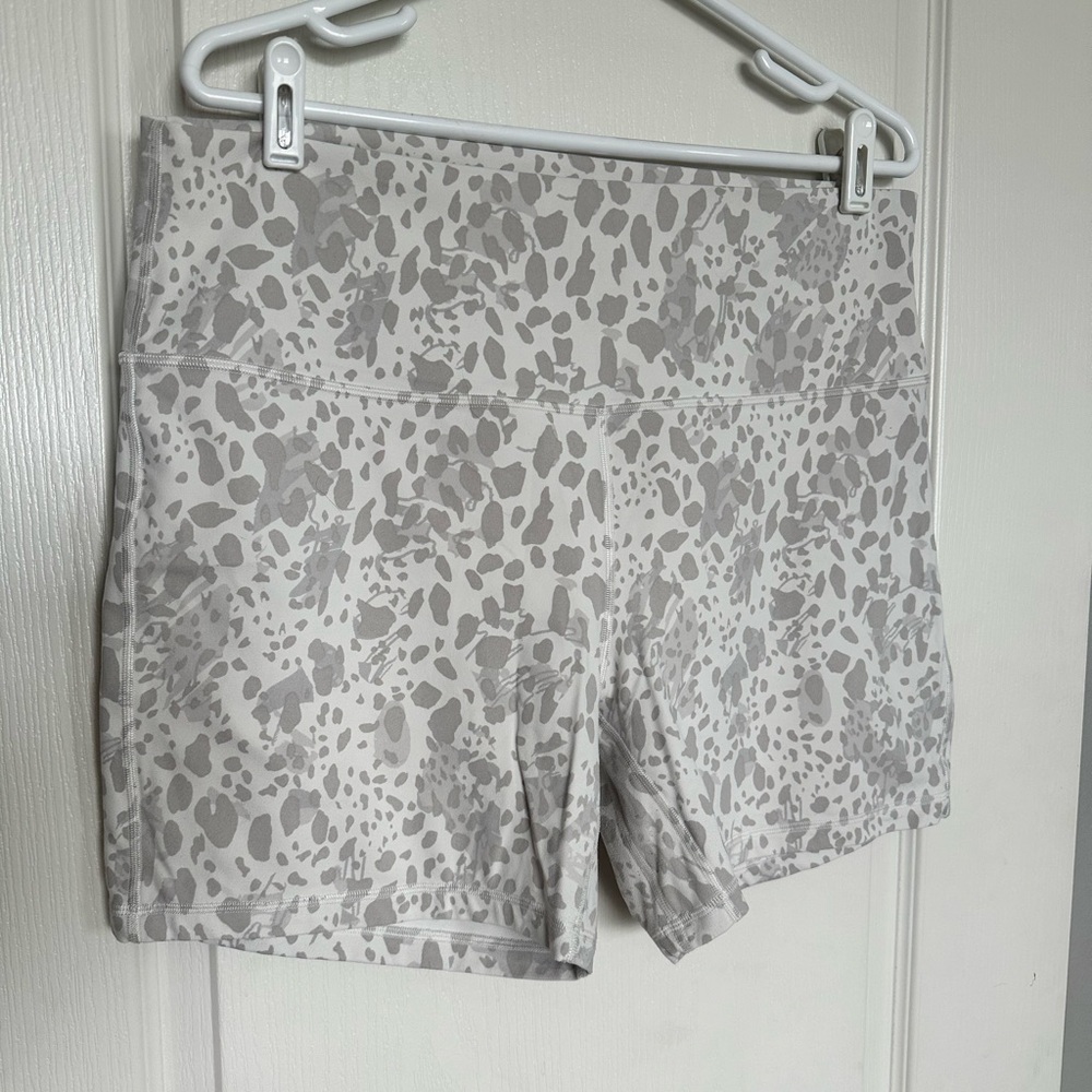 Lululemon align shorts